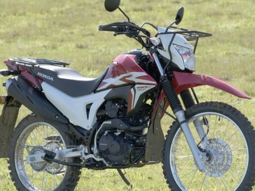 Вседорожный мотоцикл Honda XR190CT.