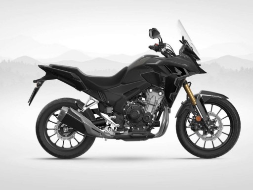 Вседорожный мотоцикл Honda CB500X. 
