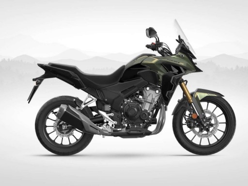 Вседорожный мотоцикл Honda CB500X. 